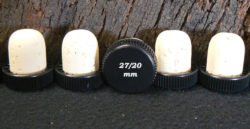 Bouchons liège à Tête plastique noire liège naturel 29x27/20 mm